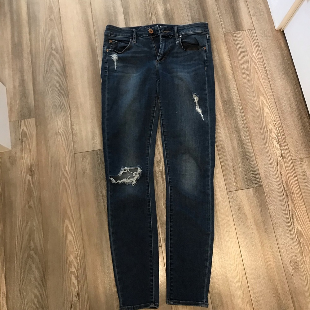 Skinny jeans ripped
